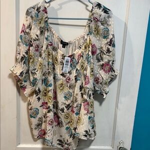 Torrid size 2 Floral Women's Top - Multicolor